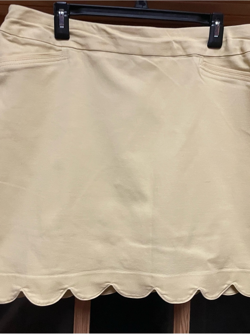 croft & barrow Cream Scalloped Hem Skort